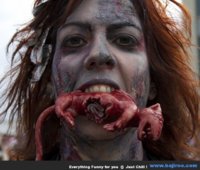 Zombie-walk-funny-images-pictures-photos-funny-people-scary-image11.jpg