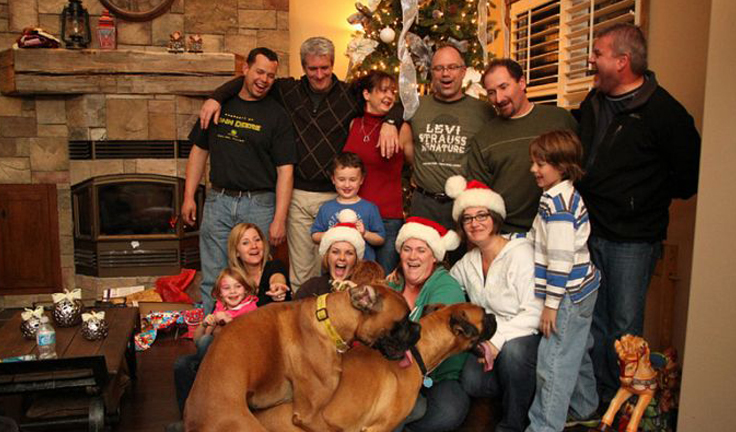 awkward-family-photos-2012-christmas-6.jpg