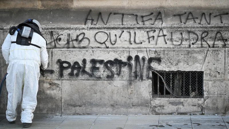 graffiti-paris-riots.webp