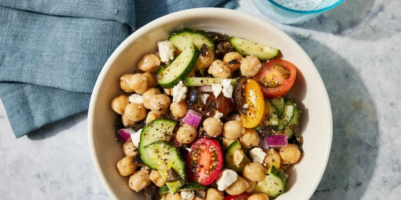 greek-garbanzo-bean-salad.webp