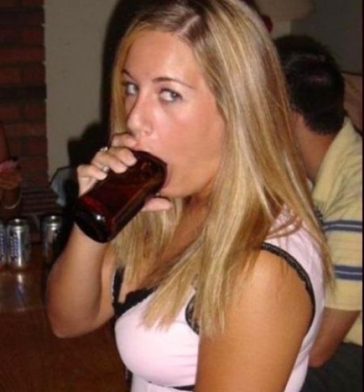 hot-girls-drinking-alcohol.jpg