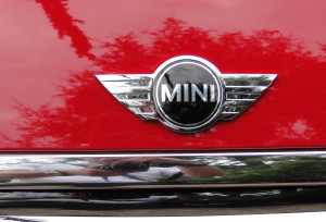 Mini-Cooper-Logo-on-Car-300x204.jpeg