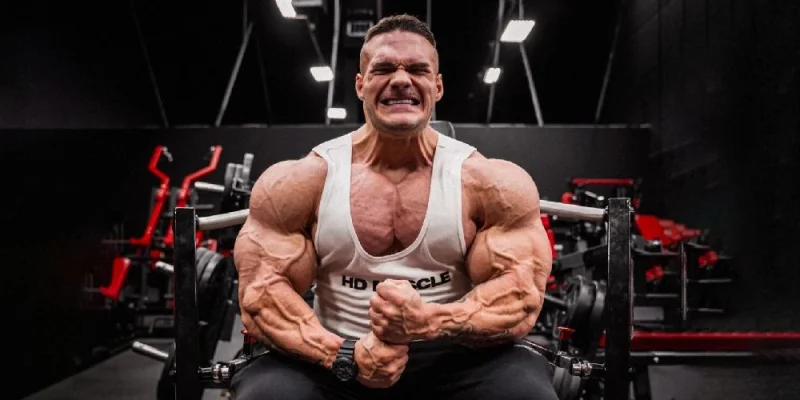 nick-walker-ifbb-pro-bodybuilder.webp