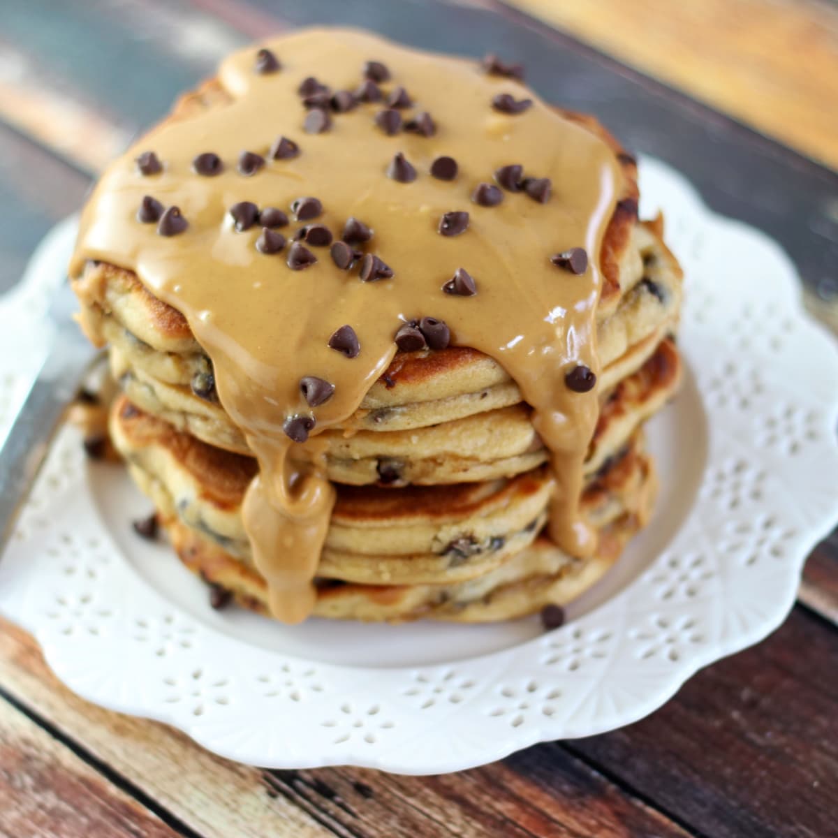 peanut-butter-chocolate-chip-pancakes-photo.jpg