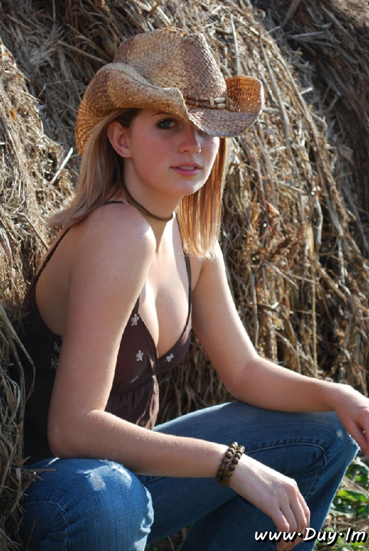 Sexy country girl001.jpg