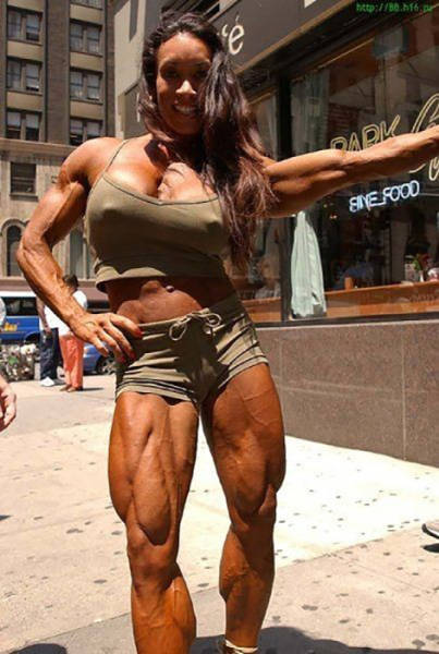 these_female_bodybuilders_will_easily_kick_your_ass_640_02.jpg