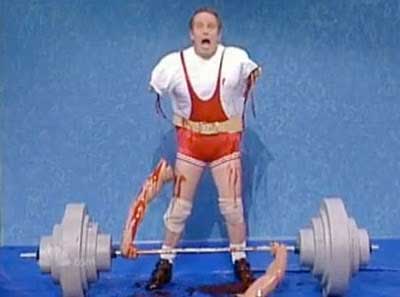 weightlifting-injury-arms.jpg