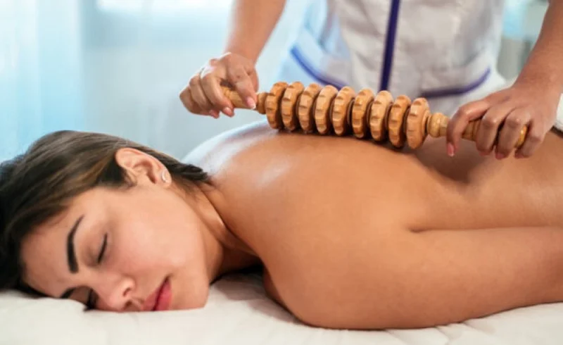 Wood-therapy-maderoterapia.webp