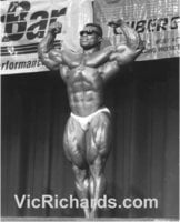 vr_fnt_dbl_bicep_shades.jpg