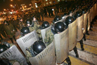2006_03_belarus_riots_ap_orig.jpg