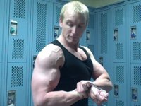 side chest vascularity.jpg