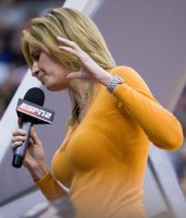 lrg-58-erin-andrews-new-2-0.jpg