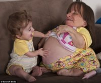 pregnantmidget-600x494.jpeg